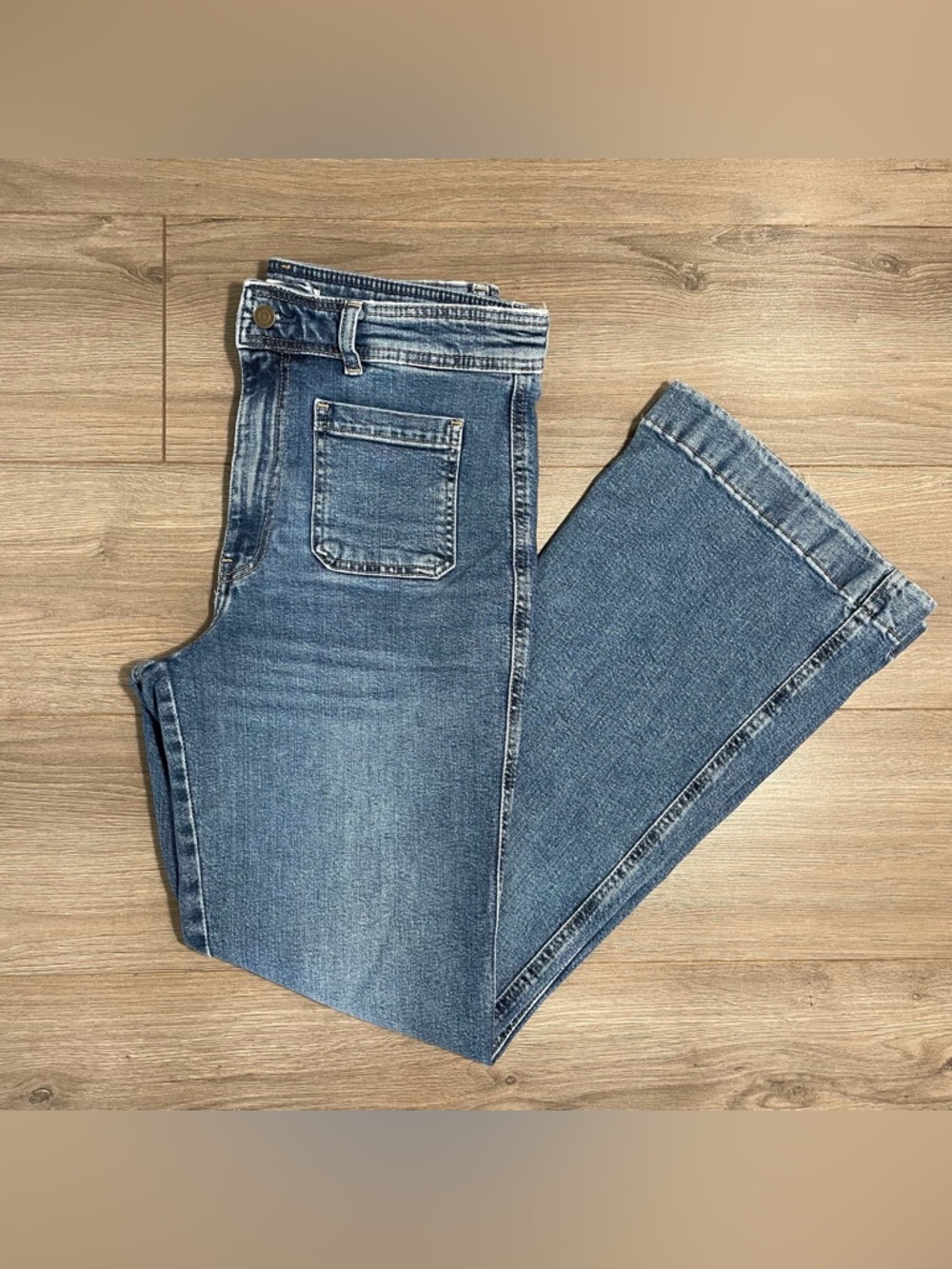 H & M Classic Blue Denim Jeans - Size US 8